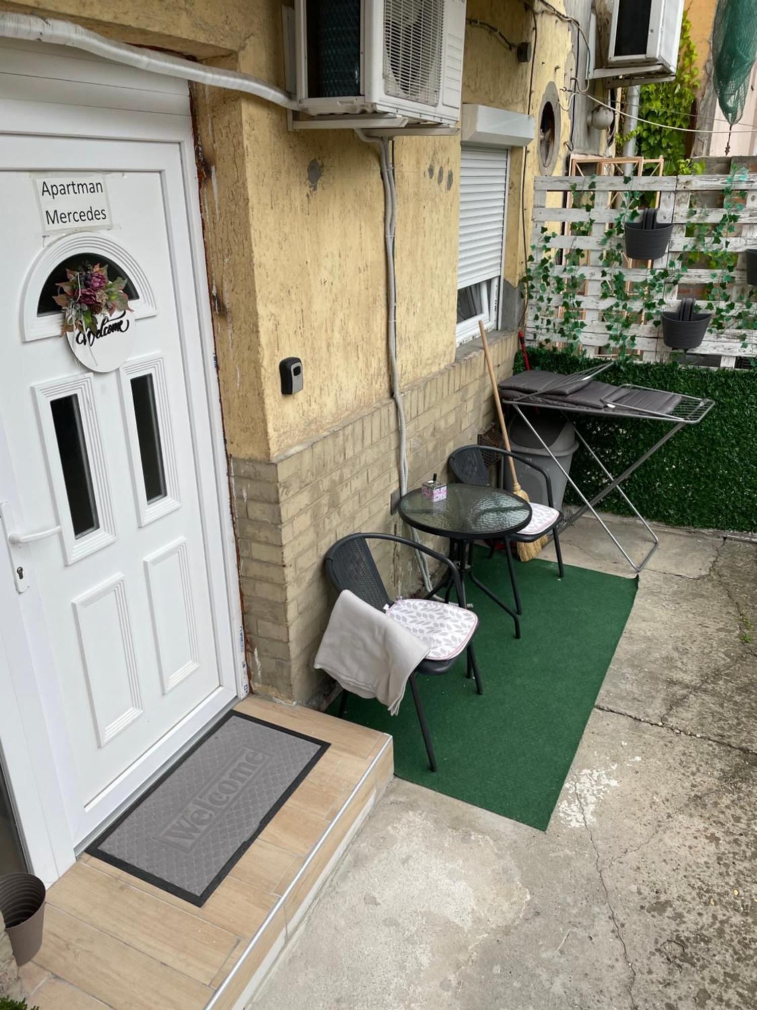 Apartman Mercedes Szegedin Exterior foto